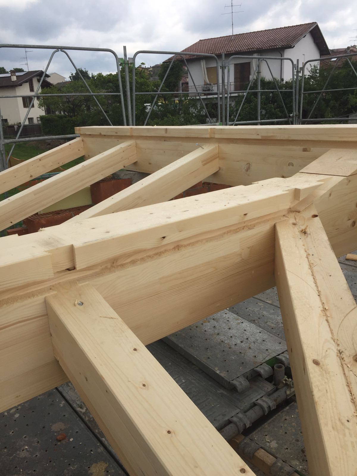 Nuova struttura in legno lamellare pretagliato- Brusnengo (BI)