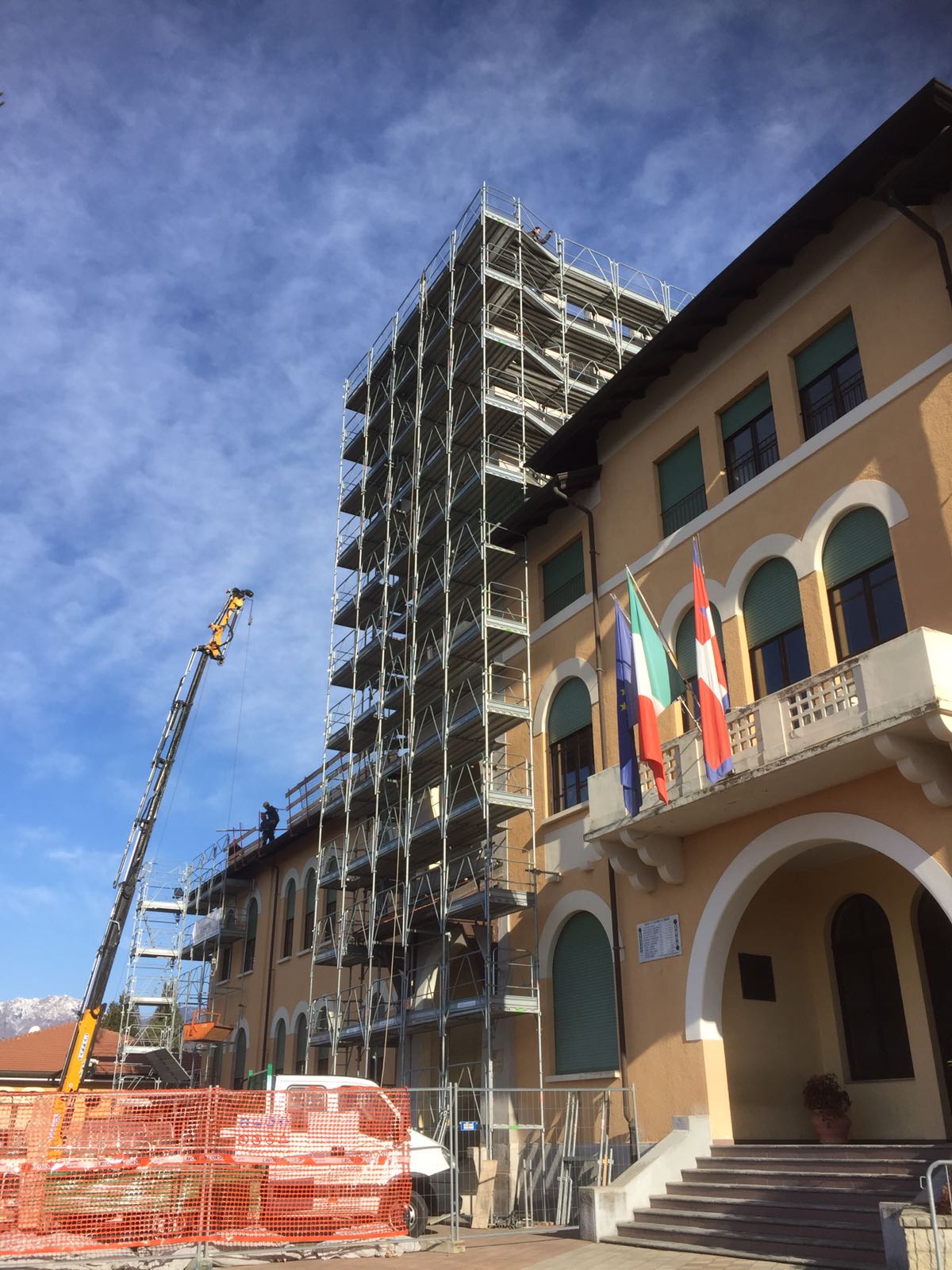 Rifacimento della copertura con nuove tegole marsigliesi - Lessona (BI)